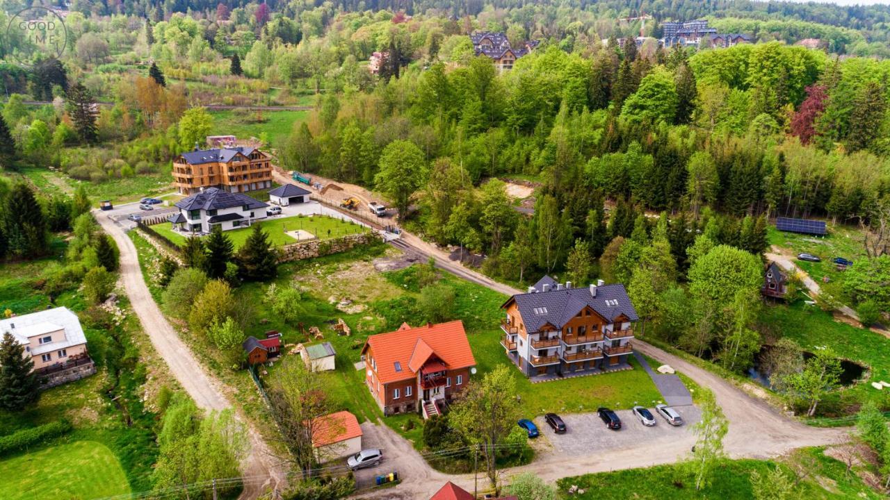 Apartamenty Good Time - Przy Dolinie Szczescia シクラルスカ・ポレンバ エクステリア 写真